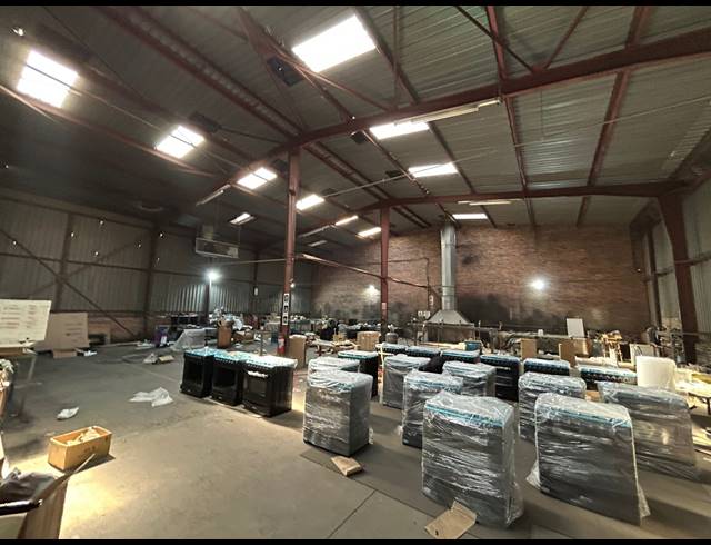 6,225M² WAREHOUSE TO LET IN CHLOORKOP